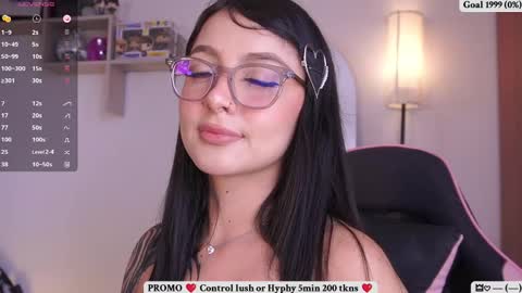 Snapshot of sofia_dream7 chatting on October 28, 9:06 pm Sofi online show from October 28, 9:06 pm