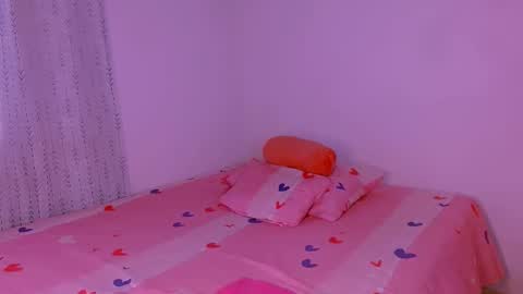 Snapshot of sofia_mark20 chatting on October 7, 8:06 pm Sofia  online show from October 7, 8:06 pm