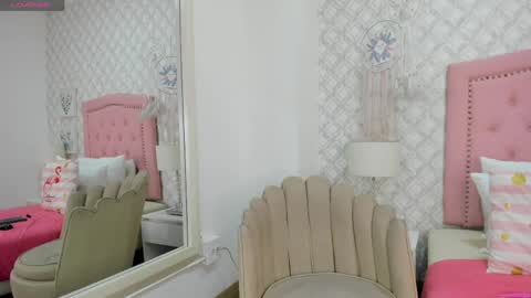 sofia_martinez9 online show from March 31, 7:36 pm