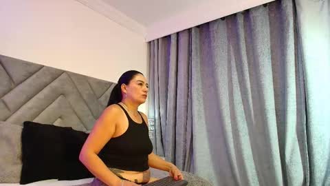 sofia_owens2 online show from September 11, 11:21 am