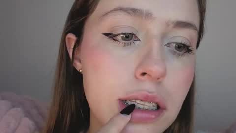 Snapshot of sofia_palacios_ chatting on October 26, 3:45 am online show from October 26, 3:45 am