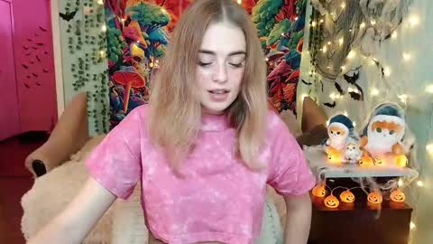 Snapshot of sofia_rosemary chatting on October 30, 5:46 pm sofia_rosemary online show from October 30, 5:46 pm