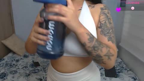 Snapshot of sofia_stonee1 chatting on November 22, 5:45 pm kanella valery online show from November 22, 5:45 pm