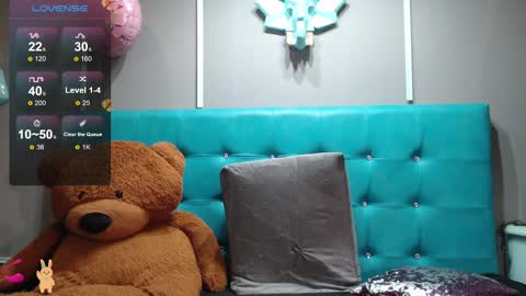 Sofa online show from March 10, 5:07 pm