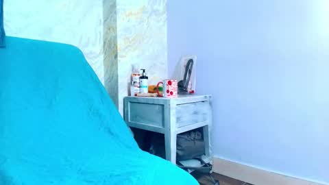 sofiaa_little online show from November 14, 7:34 pm