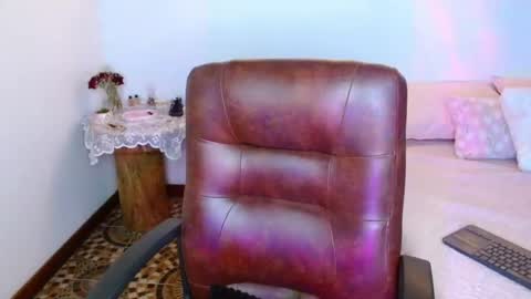 Snapshot of sofiaacortes chatting on February 28, 6:21 am Sofi cortes626 Ig online show from February 28, 6:21 am