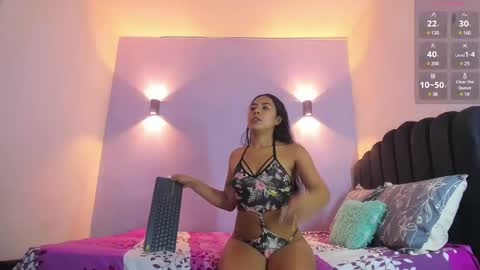 Snapshot of sofiaclaus_19 chatting on February 20, 4:18 am Sofia online show from February 20, 4:18 am
