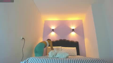 Sofia online show from November 3, 9:48 pm