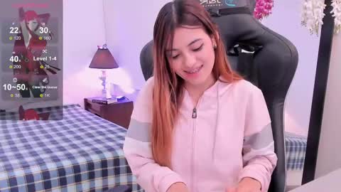 Snapshot of sofiarouge_ chatting on March 12, 4:02 pm Sofia Help me reach 5K followers online show from March 12, 4:02 pm