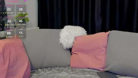 Snapshot of sofiewild25 chatting on November 29, 12:13 am Sofiewild25 online show from November 29, 12:13 am