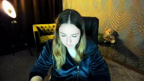 sofii_darling online show from April 19, 6:10 pm