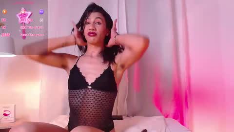 Snapshot of sofiia_grey_ chatting on December 3, 4:50 pm Sofi online show from December 3, 4:50 pm