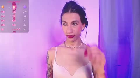 Snapshot of sofiia_grey_ chatting on December 13, 4:38 pm Sofi online show from December 13, 4:38 pm