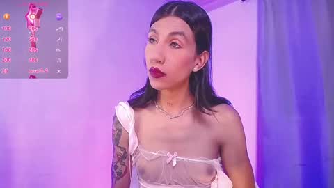 Snapshot of sofiia_grey_ chatting on December 16, 1:32 pm Sofi online show from December 16, 1:32 pm
