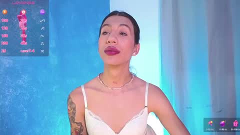 Snapshot of sofiia_grey_ chatting on December 22, 4:17 pm Sofi online show from December 22, 4:17 pm