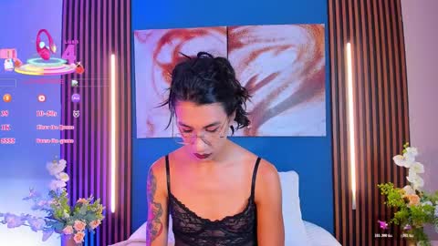 Snapshot of sofiia_grey_ chatting on September 21, 2:08 pm Sofi online show from September 21, 2:08 pm
