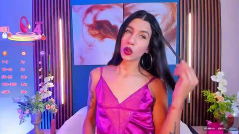 Snapshot of sofiia_grey_ chatting on September 24, 11:57 am Sofi online show from September 24, 11:57 am