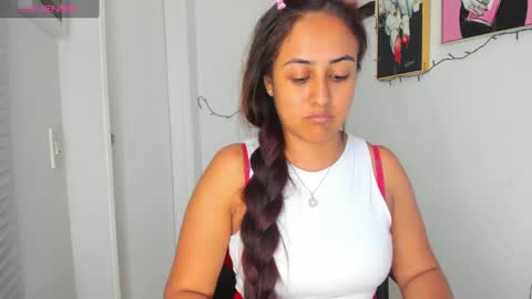 sofiia rodriguez online show from February 13, 6:05 pm