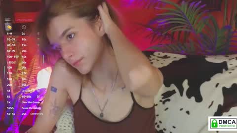 Snapshot of soft_animal chatting on September 20, 7:20 am E online show from September 20, 7:20 am