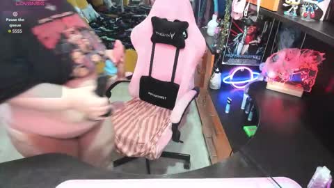 Snapshot of softie_sofy chatting on September 9, 3:06 am Sofie online show from September 9, 3:06 am