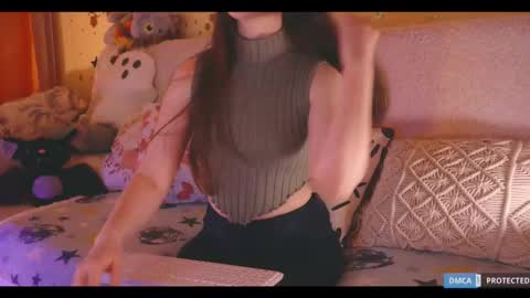 Lisa  online at  .11 from about utc online show from November 13, 9:25 pm