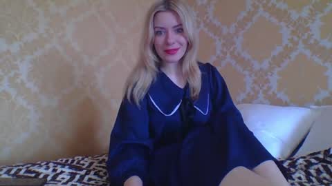 softy_aura online show from April 17, 10:18 am