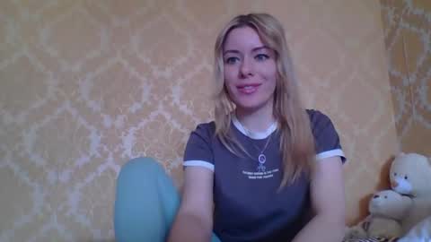 softy_aura online show from April 30, 9:48 am
