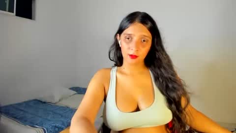 Moonie  online show from October 10, 5:17 am