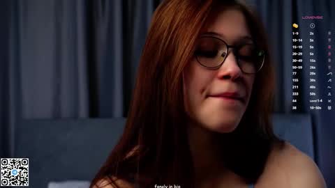 Ela online show from October 28, 1:09 am