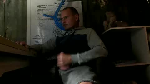 Snapshot of soldierboyparis chatting on September 9, 7:35 pm Alex Dixon online show from September 9, 7:35 pm