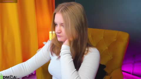 Nora online show from October 19, 3:07 am