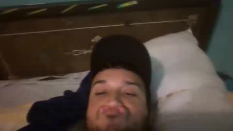 Snapshot of solemne76 chatting on December 20, 2:18 am solemne76 online show from December 20, 2:18 am