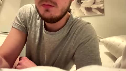 Snapshot of solobrit chatting on November 30, 11:53 pm solobrit online show from November 30, 11:53 pm