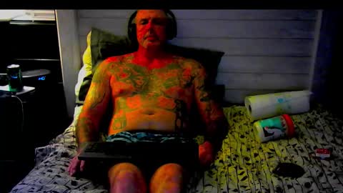 Snapshot of solodolo2020 chatting on November 30, 7:34 am I love watching beautiful women play with themselves online show from November 30, 7:34 am