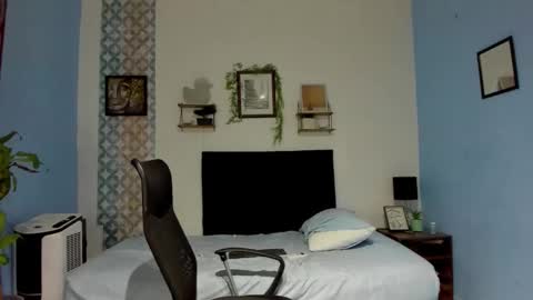 son_hades online show from February 1, 8:51 pm