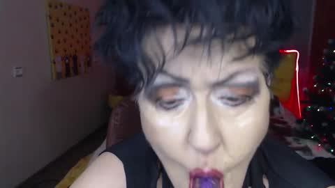 sondrariddle online show from November 28, 12:02 am