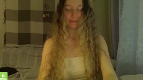 Mary online show from December 6, 10:49 am