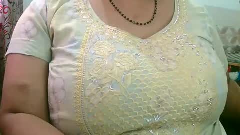 soni88888 online show from December 5, 8:55 am