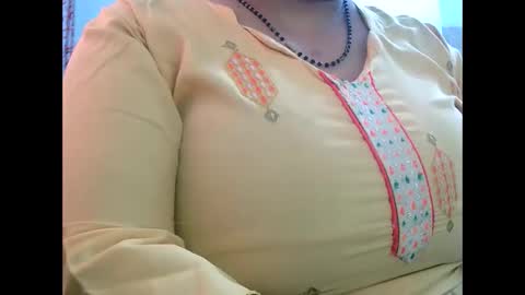 soni88888 online show from December 11, 5:43 am