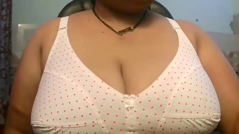 soni88888 online show from December 16, 6:43 am