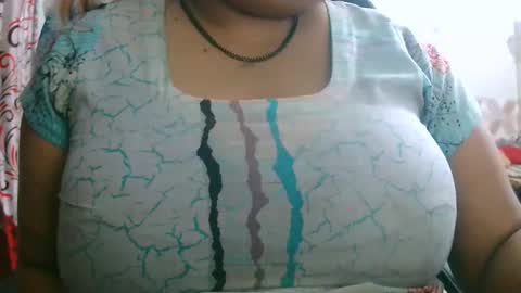 soni88888 online show from December 23, 1:45 pm