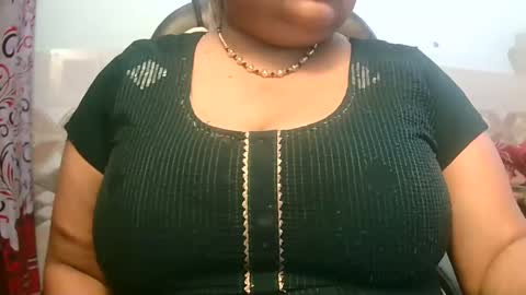 soni88888 online show from January 28, 3:35 pm