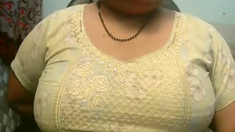 soni88888 online show from February 5, 2:37 pm