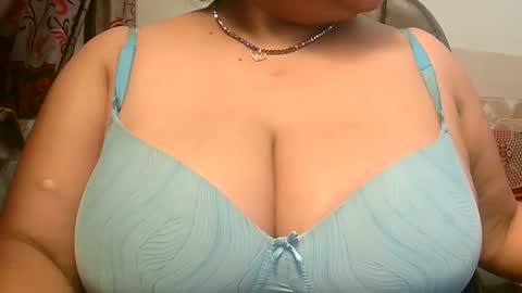 soni88888 online show from February 24, 4:04 pm