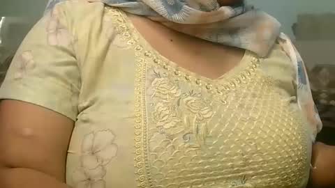 soni88888 online show from March 9, 7:56 am