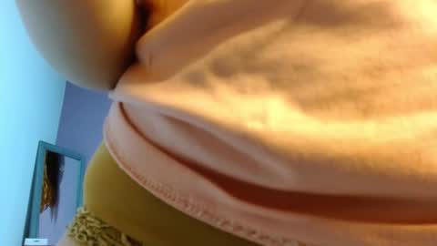 Snapshot of sonialatin69 chatting on January 10, 10:46 pm sonialatin69 online show from January 10, 10:46 pm