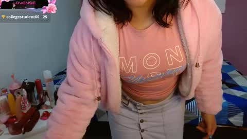 Snapshot of sonialatin69 chatting on February 7, 6:13 pm sonialatin69 online show from February 7, 6:13 pm