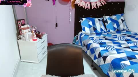 Snapshot of sonialatin69 chatting on February 20, 8:39 am sonialatin69 online show from February 20, 8:39 am