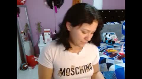 Snapshot of sonialatin69 chatting on February 28, 4:31 pm sonialatin69 online show from February 28, 4:31 pm