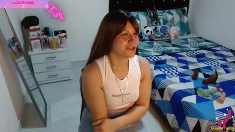 Snapshot of sonialatin69 chatting on September 10, 12:38 pm sonialatin69 online show from September 10, 12:38 pm